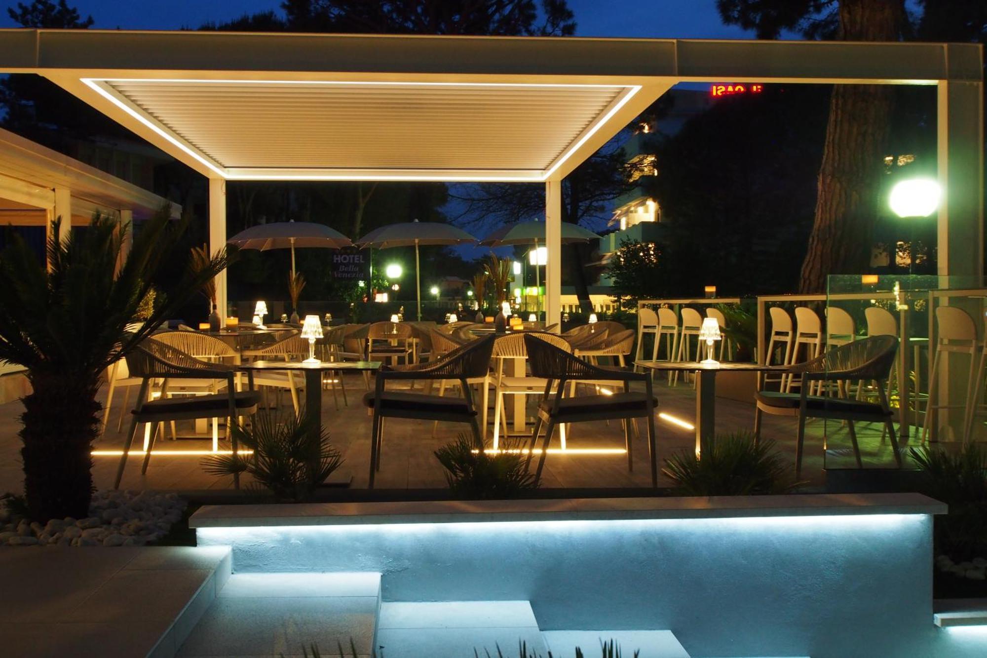 Hotel Bella Venezia Mare Линяно Сабиадоро Екстериор снимка