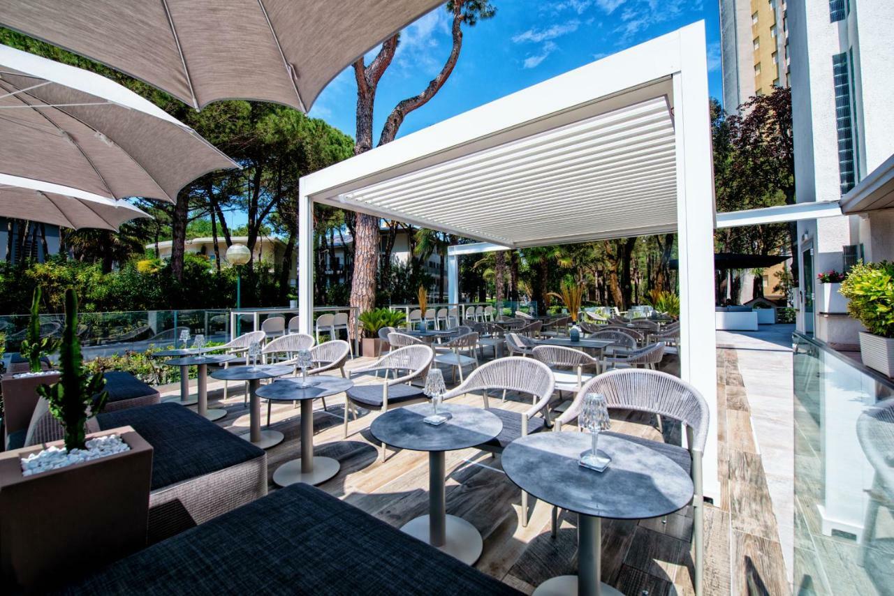 Hotel Bella Venezia Mare Линяно Сабиадоро Екстериор снимка