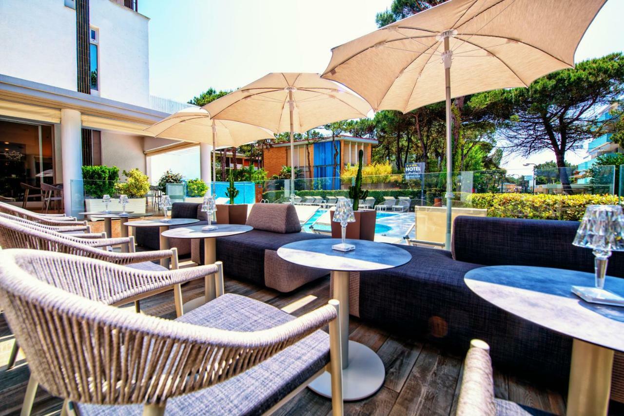 Hotel Bella Venezia Mare Линяно Сабиадоро Екстериор снимка